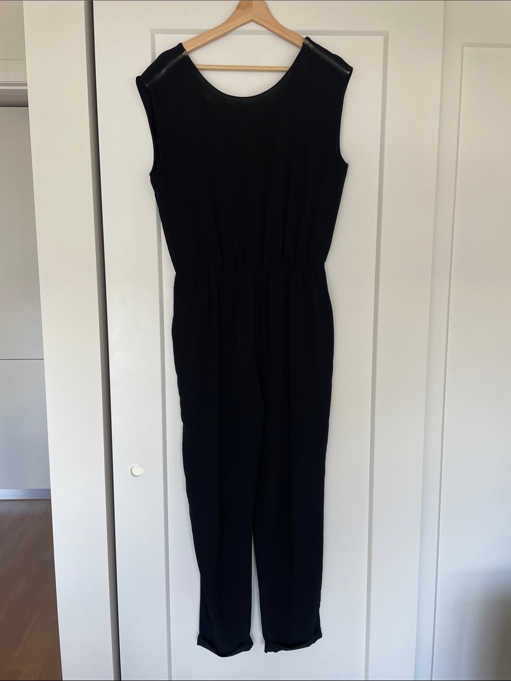 Zara Black Sleeveless Jumpsuit with Elastic Waist and pockets